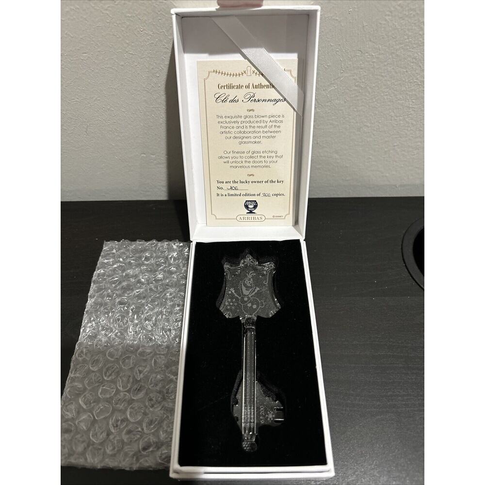 Arribas Brothers Disneyland Paris LE Glass Key Frozen Olaf 106/200 W/ Box & COA